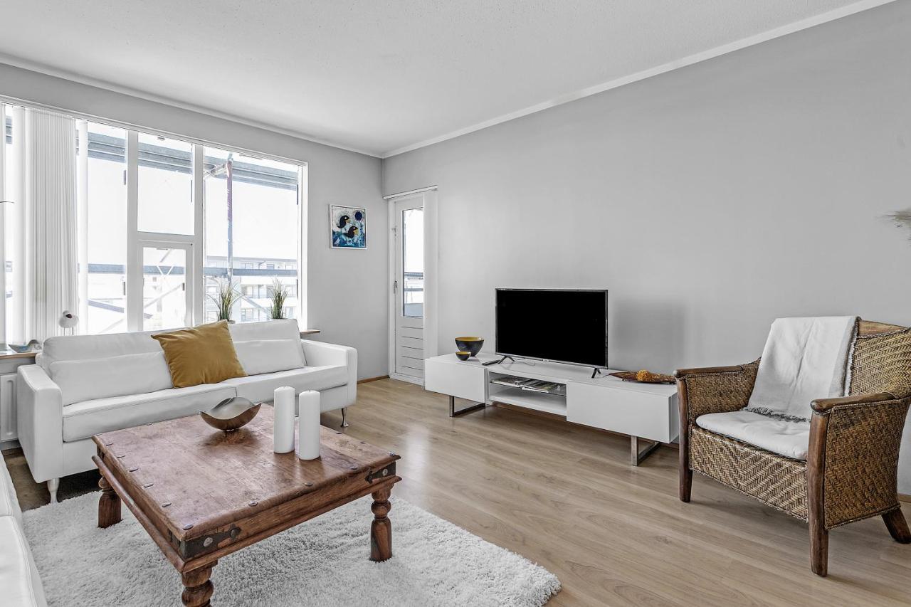 Charming, 2 Bedroom Seaside Apartment Reykjavik Ngoại thất bức ảnh